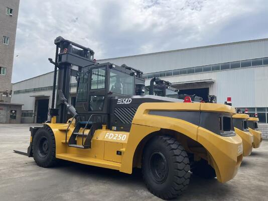 FD300 30 Tons Diesel Heavy Duty Truck Cummins Động cơ 4.0g Mast Thép