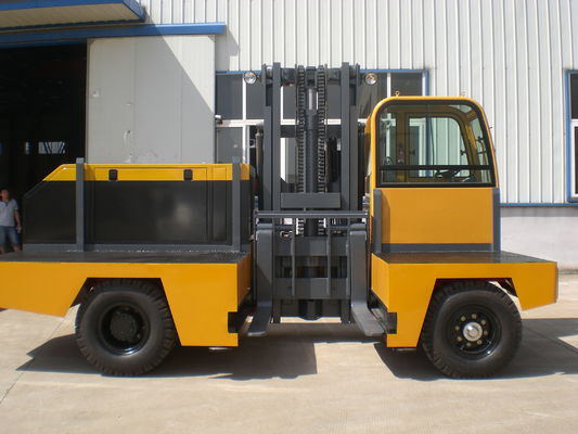 Xe nâng hàng bên hông lối đi hẹp FDS80 3600mm Mast 17k 8T