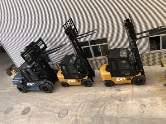 Cột buồm 6000mm Xe tải diesel 3 tấn 4 chiều