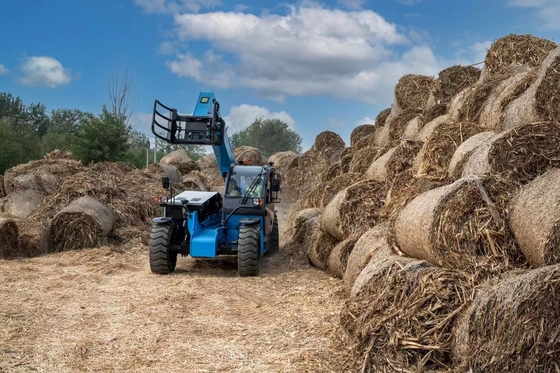 Xe nâng ống lồng 4WD 3,5 tấn có kẹp kiện cho đống rơm và cuộn giấy