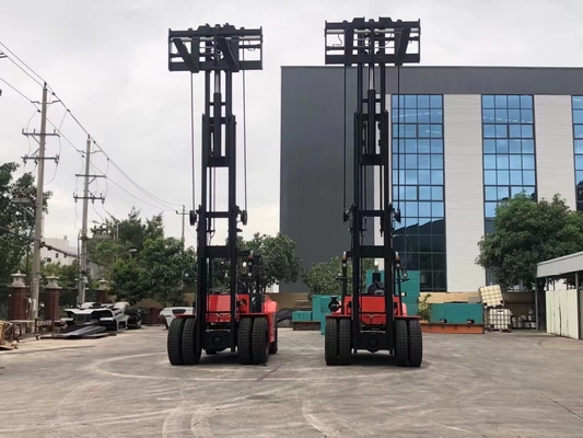 Xe Nâng Diesel 12 Tấn Với Chiều Cao Nâng 6m