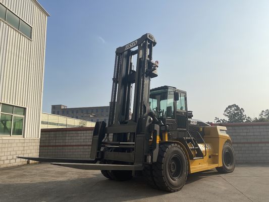 Xe nâng hàng tải trọng 15000kg, nâng hàng nặng với góc nghiêng 45-90 độ và bộ công tác càng nâng