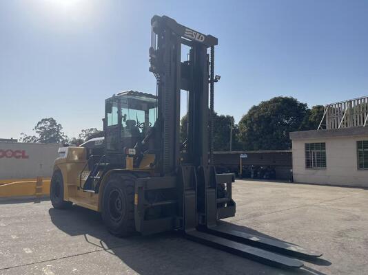 Xe nâng hàng hạng nặng 15000kg trọng lượng dịch vụ, các tùy chọn tùy chỉnh mang lại hiệu suất và an toàn trong việc xử lý vật liệu nặng