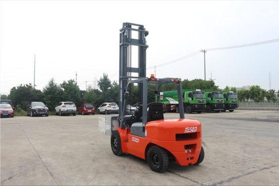 Động cơ ISUZU FD40 Xe nâng động cơ diesel 8k 4t với kẹp Bale