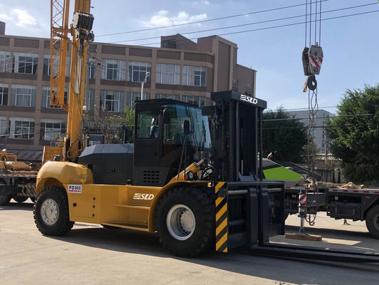 Xe nâng container 30t đốt trong FD300 4000mm