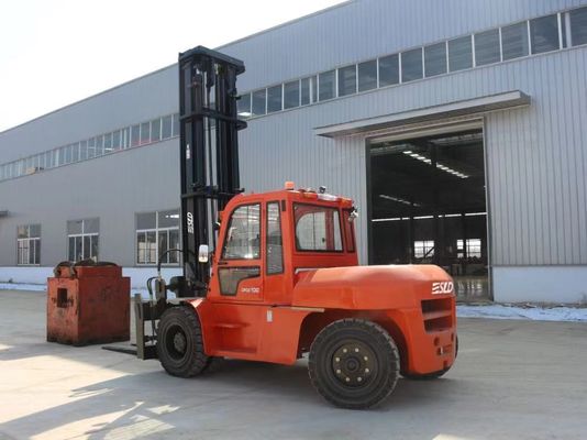 10 tấn Tải trọng định mức Xe nâng động cơ ISUZU 600mm Trung tâm tải