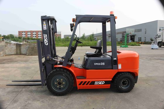 Xe nâng động cơ diesel thủy lực Công suất định mức 3500Kgs với ghế OPS / ORS
