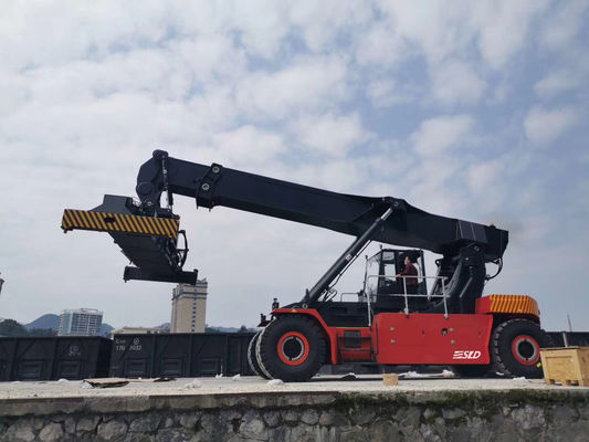 Container Reach Stacker với CUMMINS QSM11-330 Động cơ New Kessler L102 Axle ZF 5WG261 AUTO