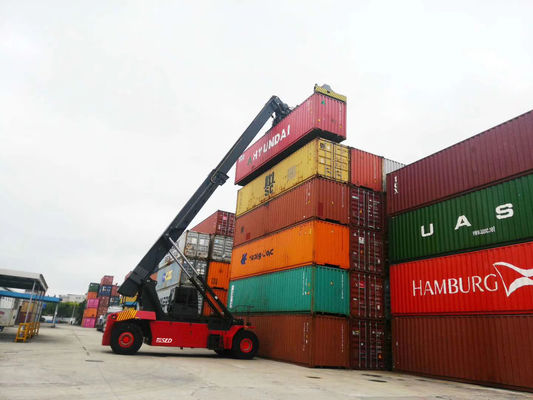 Động cơ Cummins Máy xếp tiếp cận container 45 tấn cho các cảng vận chuyển