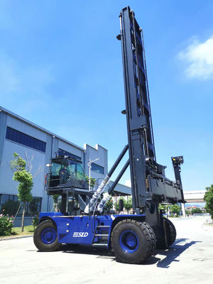 71400 Kgs (giải tải) Máy xử lý thùng chứa rỗng màu đỏ Được trang bị động cơ CUMMINS QSM11-330