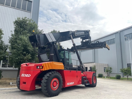 Cabin công thái học 45000kg Tải RS Reach Stacker cho container nặng