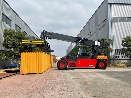 Cabin công thái học 45000kg Tải RS Reach Stacker cho container nặng