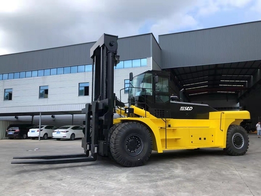 Xe nâng hạng nặng 42 tấn với động cơ CUMMINS và trục truyền động Kessler