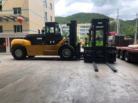 Xe nâng vận chuyển container 25 tấn 28 tấn 30 tấn 20ft