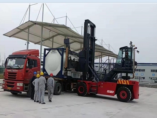 Thiết bị xử lý container mới màu đỏ với dung lượng xả 71400 kg