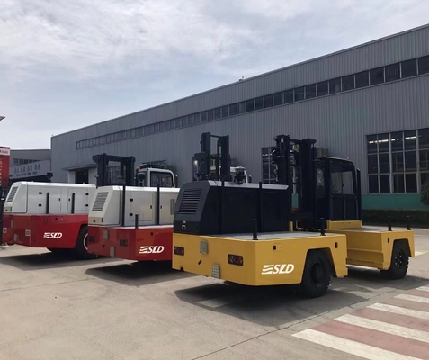 Xe nâng tải bên 3 tấn